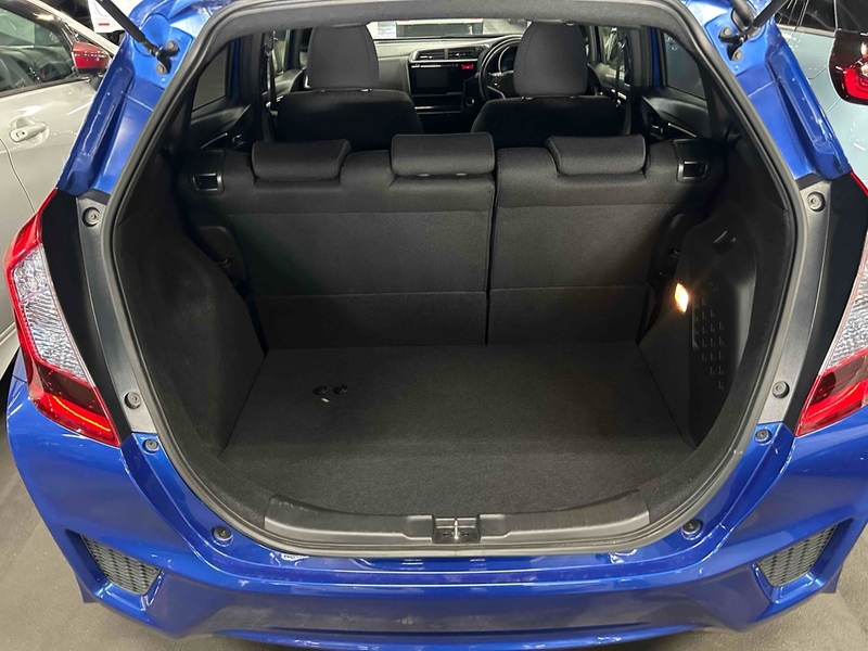 Honda Fit Hybrid S Package - U11550