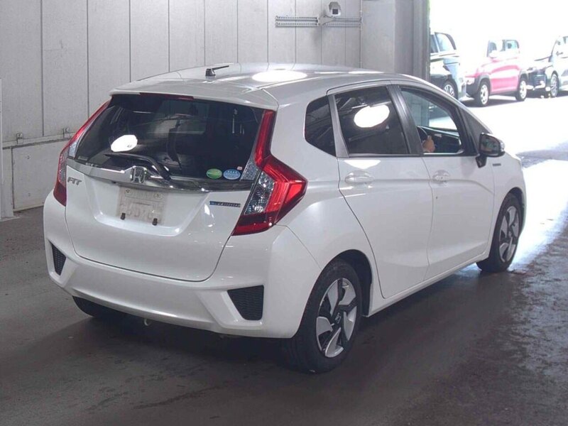 Honda Fit Hybrid L Package - U11551