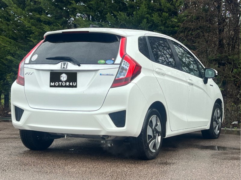 Honda Fit Hybrid L Package - U11551
