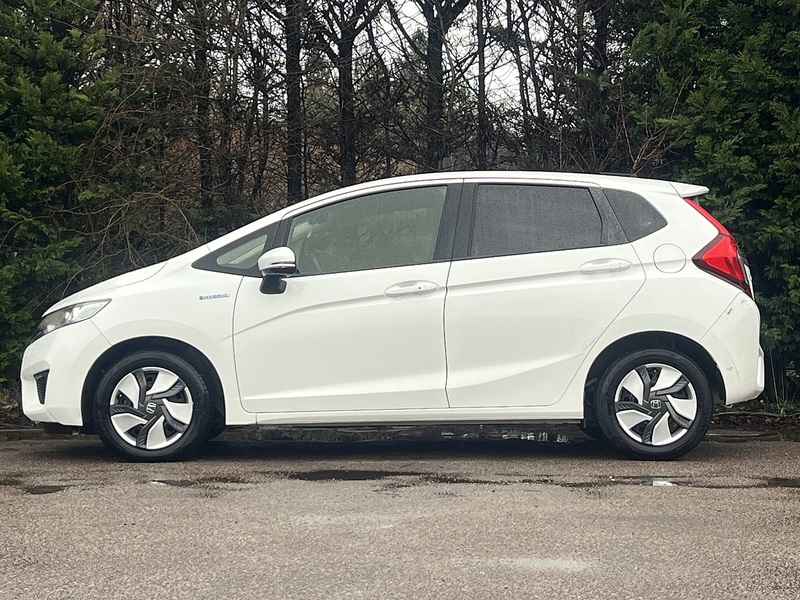 Honda Fit Hybrid L Package - U11551