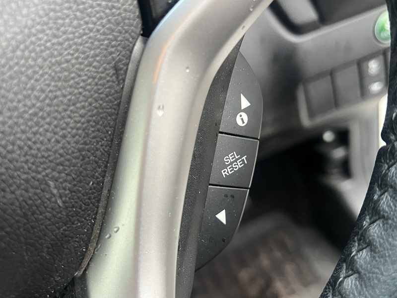 Honda Fit Hybrid L Package - U11551