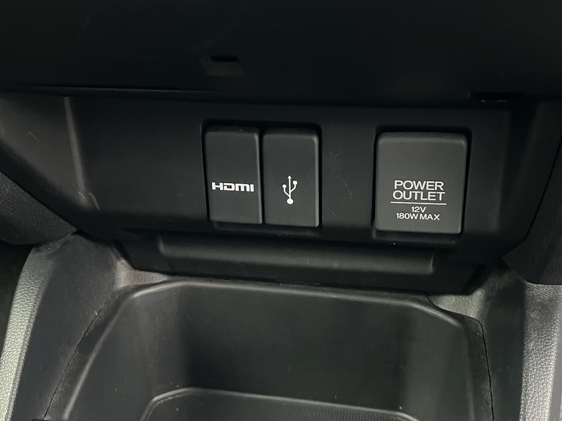 Honda Fit Hybrid L Package - U11551