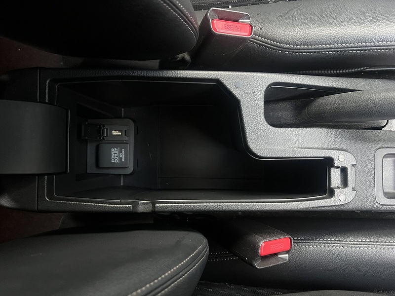 Honda Fit Hybrid L Package - U11551