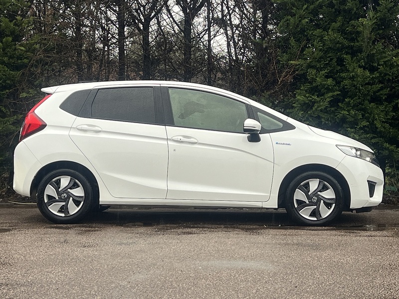 Honda Fit Hybrid L Package - U11551