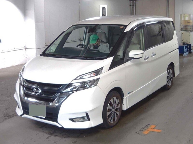 Nissan Serena 5D Highway Star V Selection - U11552