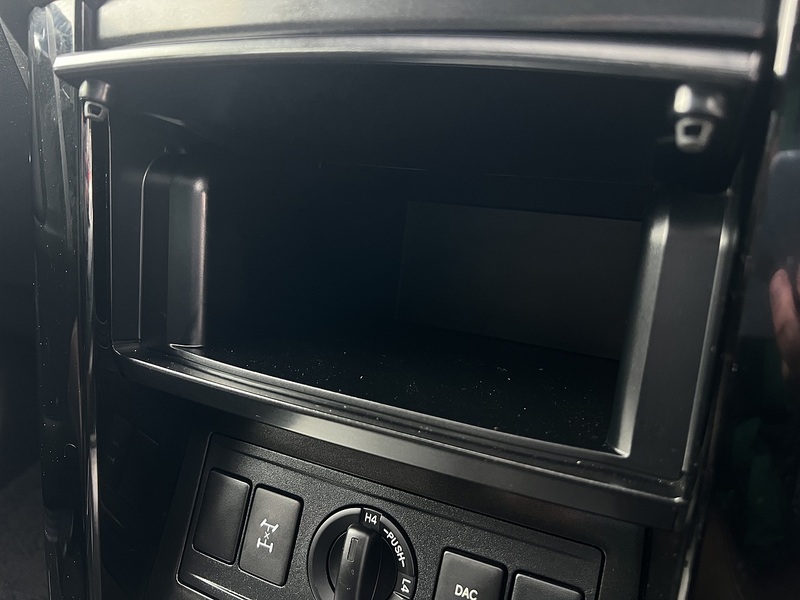 Toyota Land Cruiser Invincible D-4D - U11553