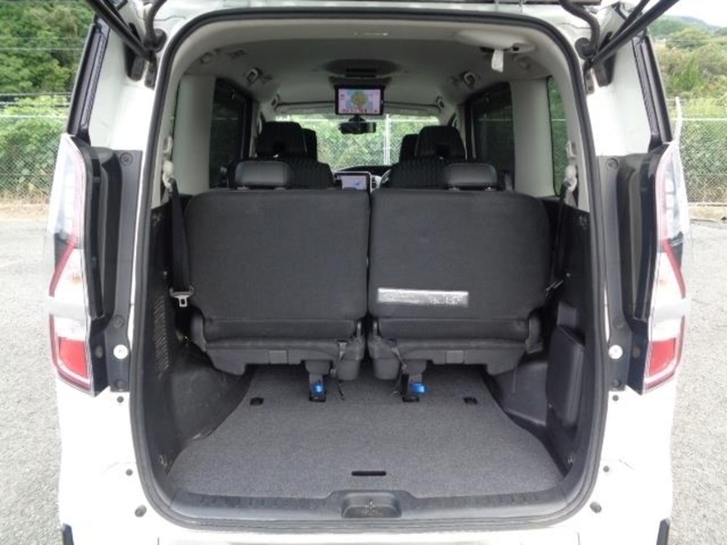 Nissan Serena E-Power Highway Star V - U11554