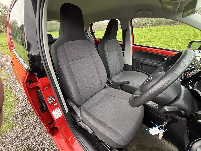 Volkswagen Up Move Up - U11558