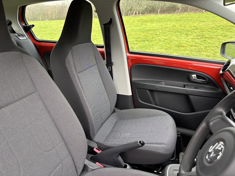 Volkswagen Up Move Up - U11558
