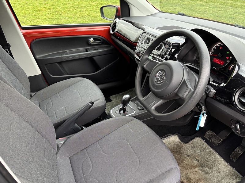 Volkswagen Up Move Up - U11558