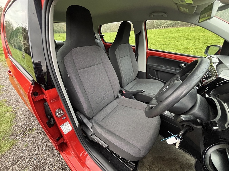 Volkswagen Up Move Up - U11558