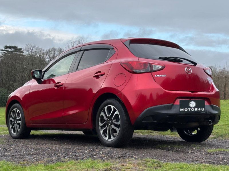 Mazda Demio XD Touring - U11559