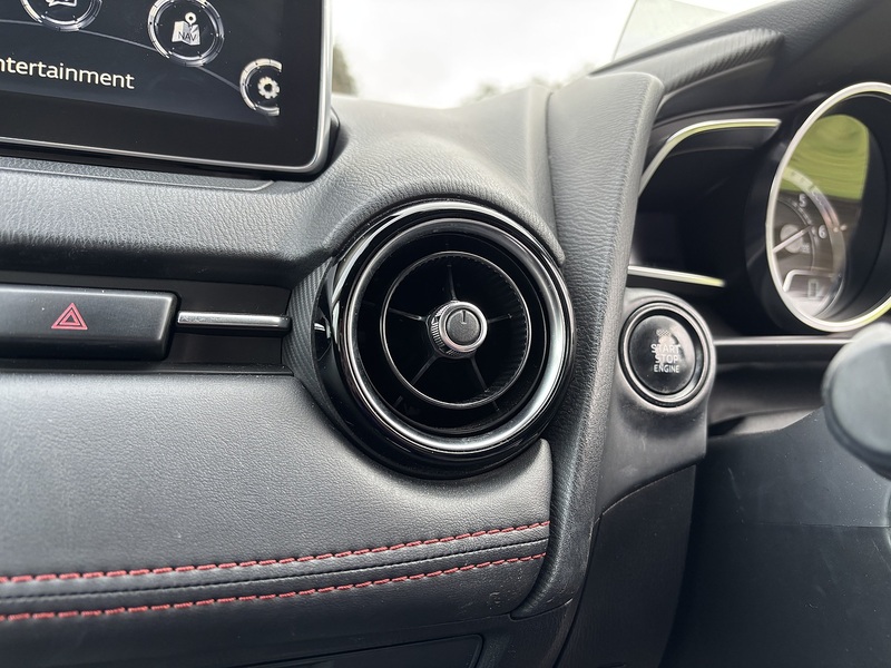 Mazda Demio XD Touring - U11559