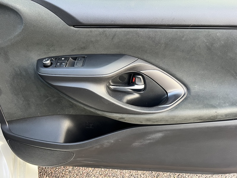 Toyota Yaris RS - U11560