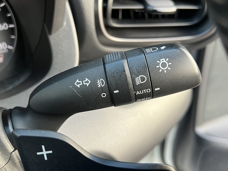 Toyota Yaris RS - U11560