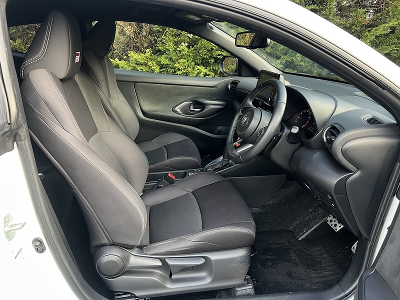 Toyota Yaris RS - U11560