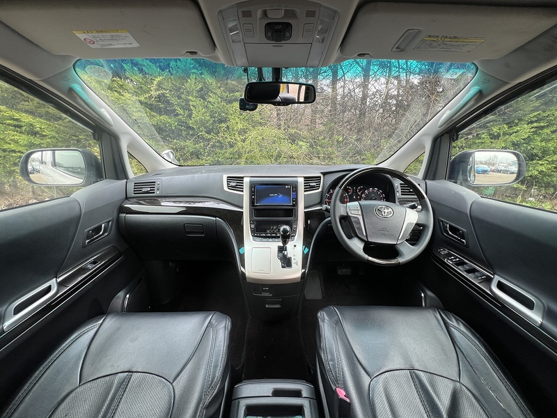 Toyota Vellfire 2.4Z Golden Eyes - U11561