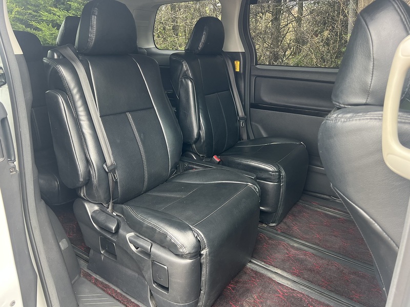 Toyota Vellfire 2.4Z Golden Eyes - U11561