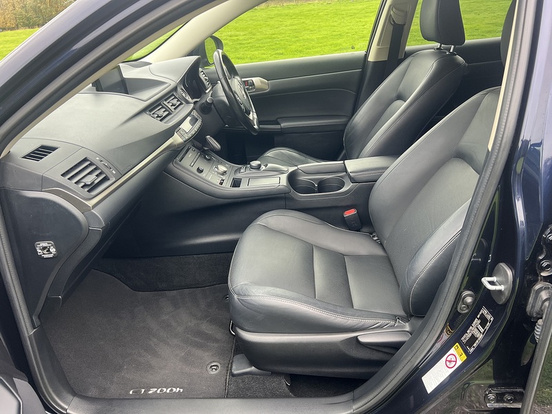 Lexus CT 200h Luxury - U11562