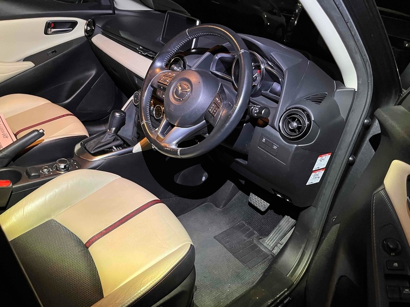 Mazda Demio XD Touring L Package - U11563