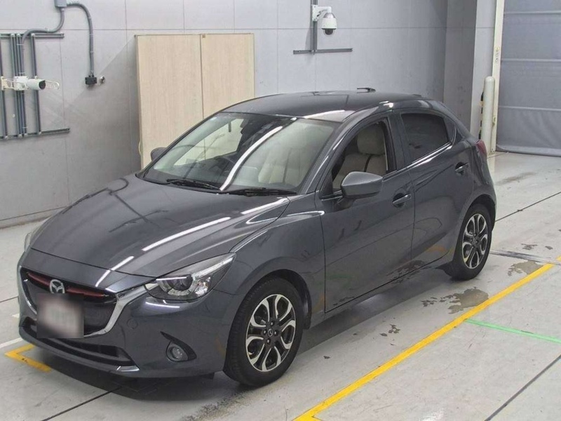 Mazda Demio XD Touring L Package - U11563