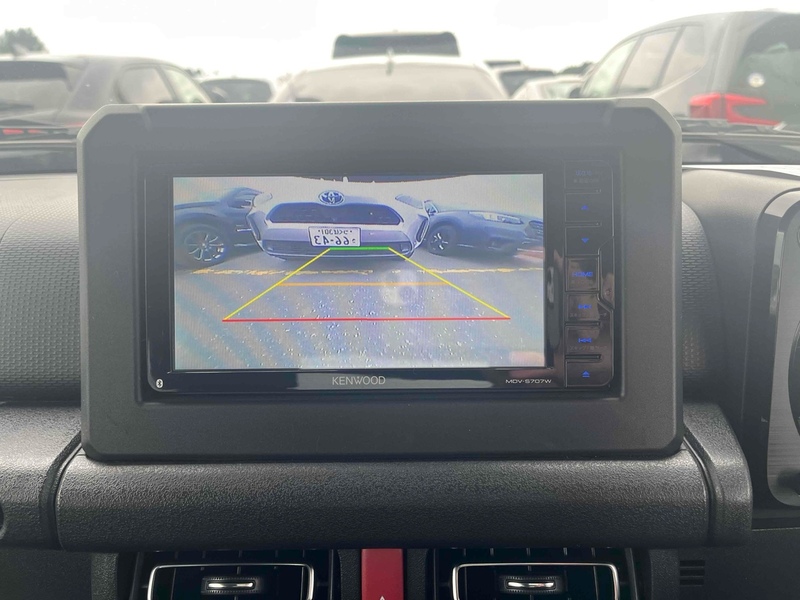 Suzuki Jimny Sierra 4WD JC - U11565