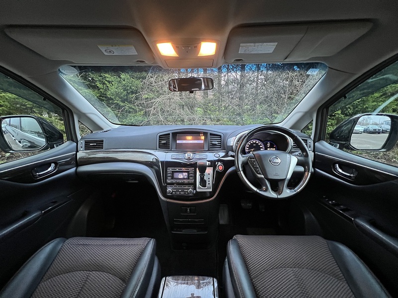 Nissan Elgrand 250 Highway Star Urvan Crom - U11566