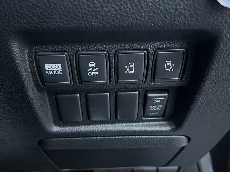 Nissan Elgrand 250 Highway Star Urvan Crom - U11566