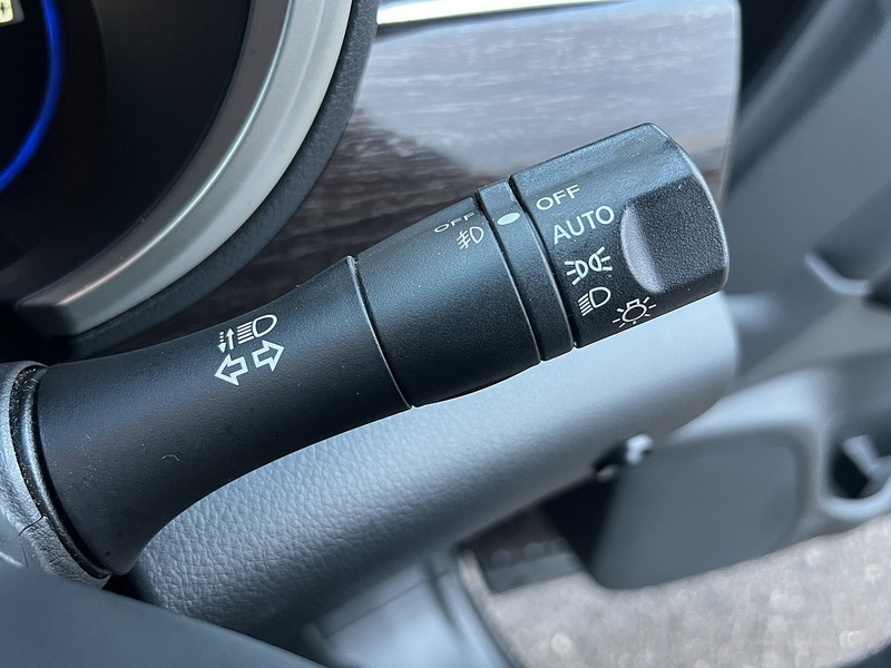 Nissan Elgrand 250 Highway Star Urvan Crom - U11566