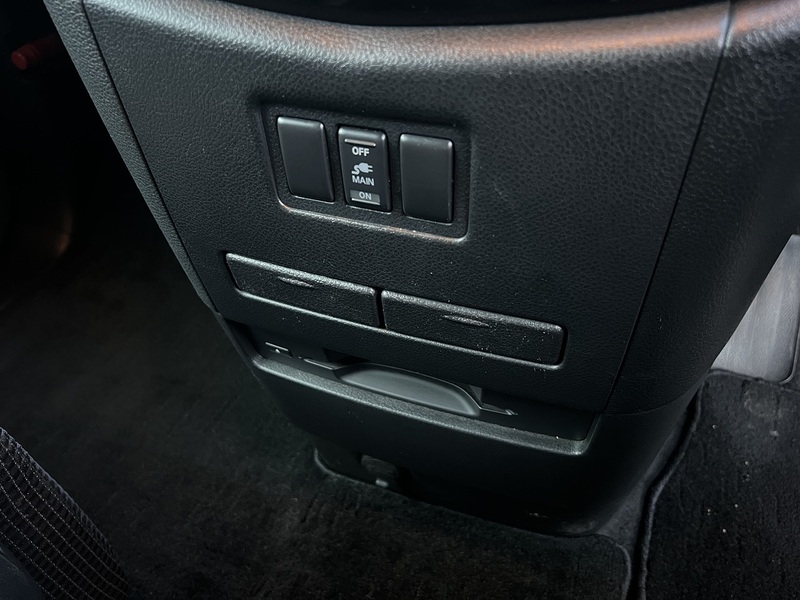 Nissan Elgrand 250 Highway Star Urvan Crom - U11566