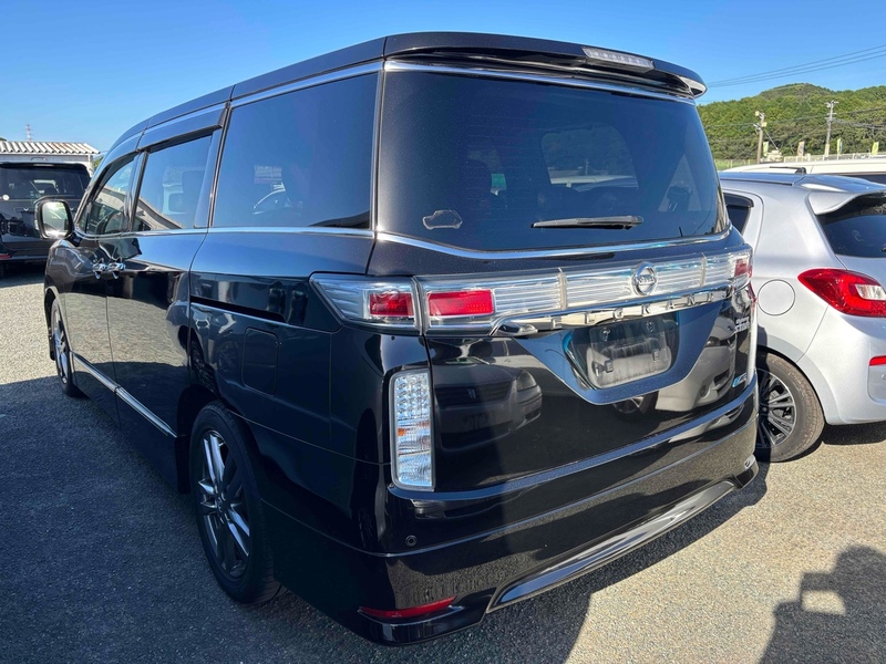 Nissan Elgrand 250 Highway Star Urvan Crom - U11566