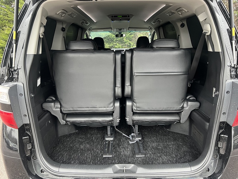 Toyota Vellfire 2.4 - U11568