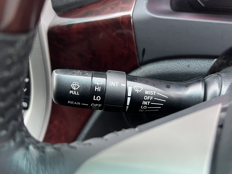 Toyota Vellfire 2.4 - U11568