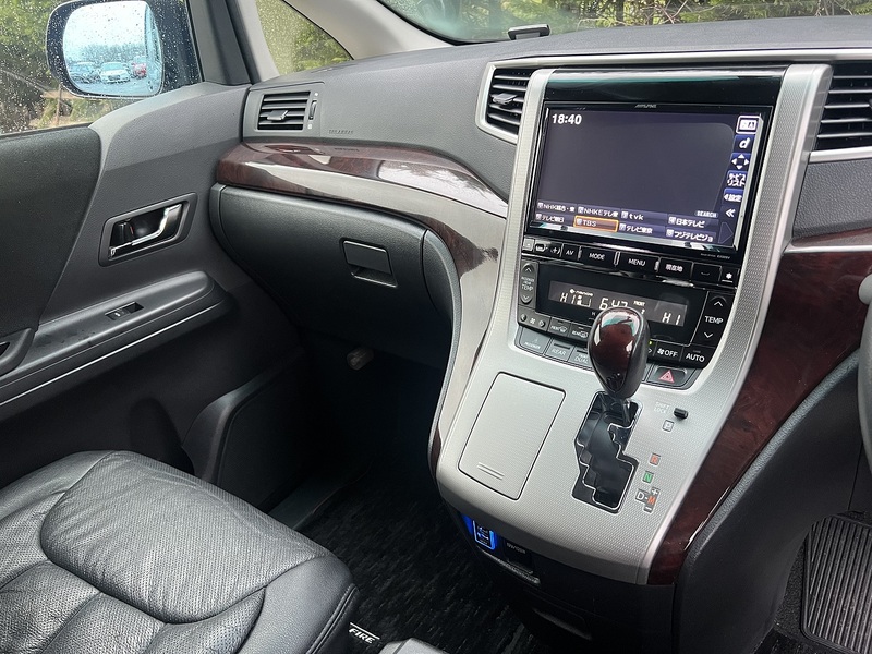 Toyota Vellfire 2.4 - U11568