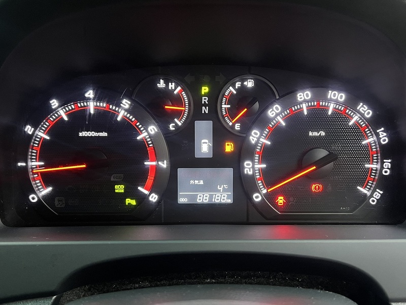 Toyota Vellfire 2.4 - U11568