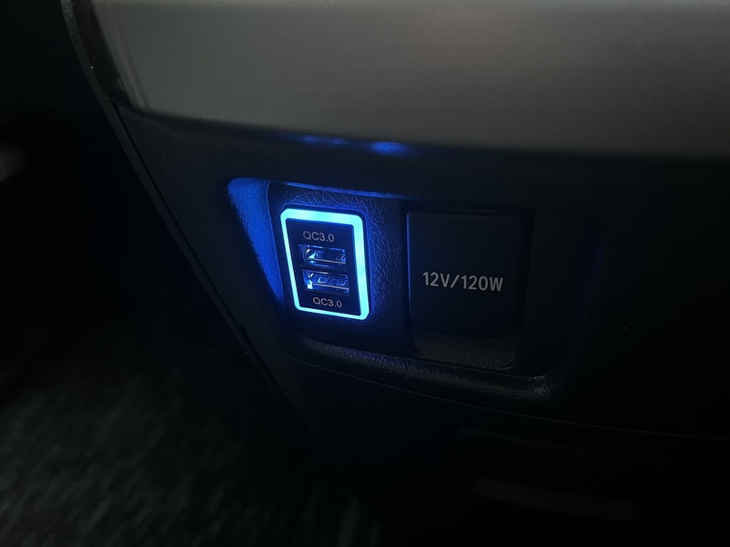 Toyota Vellfire 2.4 - U11568