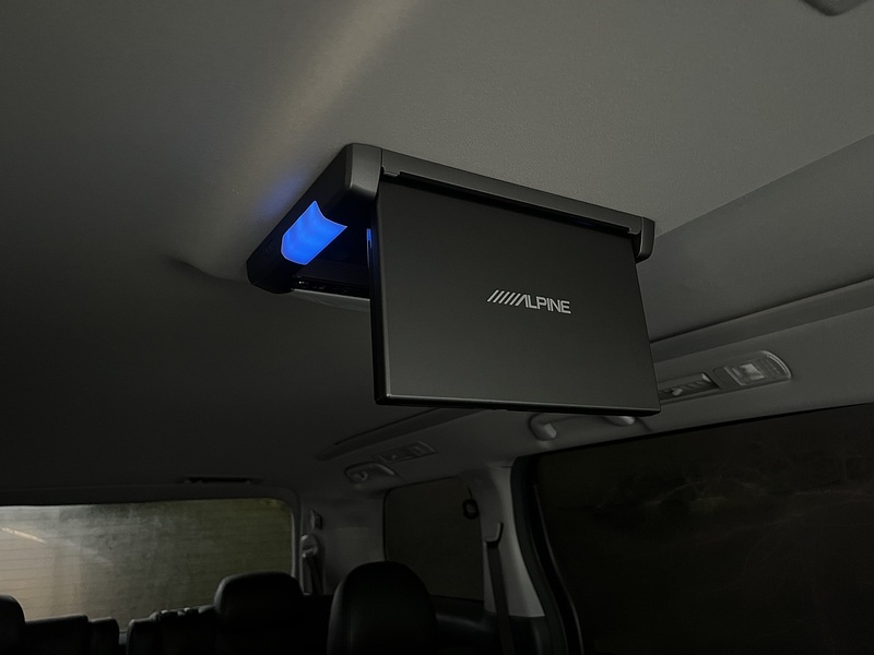 Toyota Vellfire 2.4 - U11568