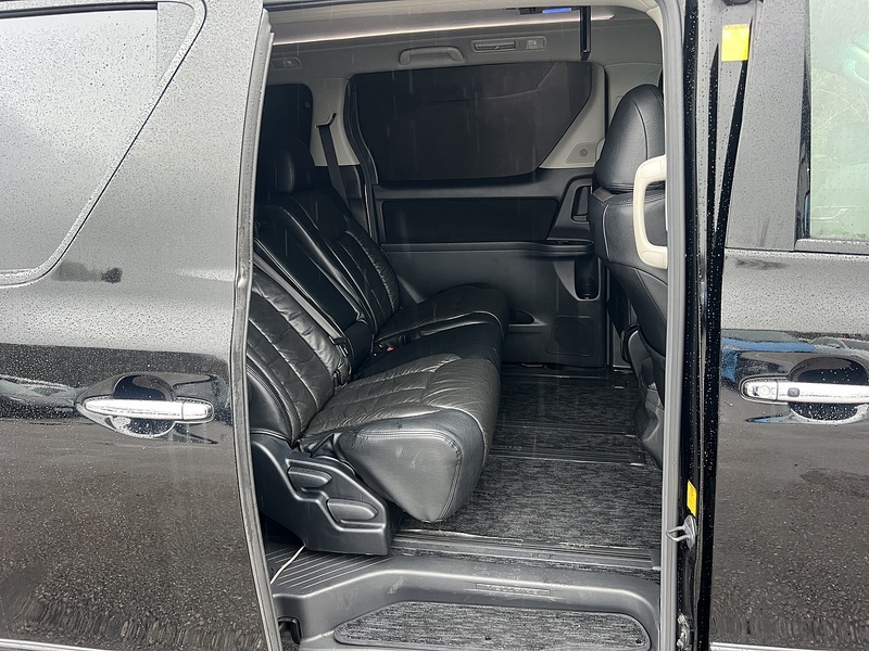 Toyota Vellfire 2.4 - U11568