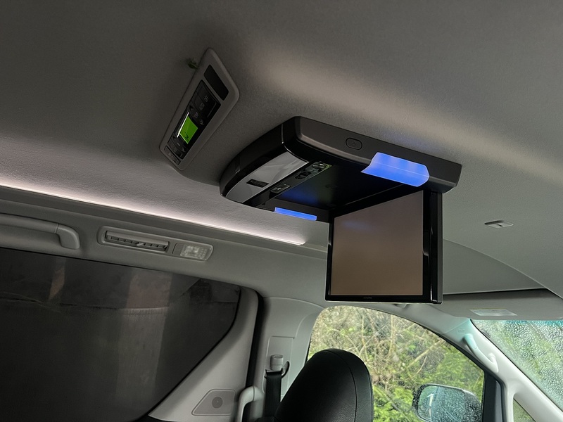 Toyota Vellfire 2.4 - U11568