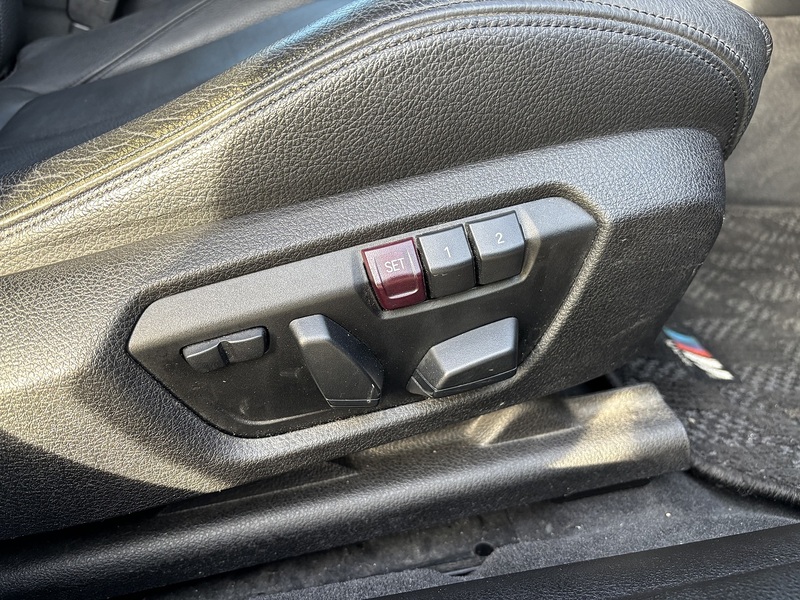 BMW 3 Series 320I - U11569