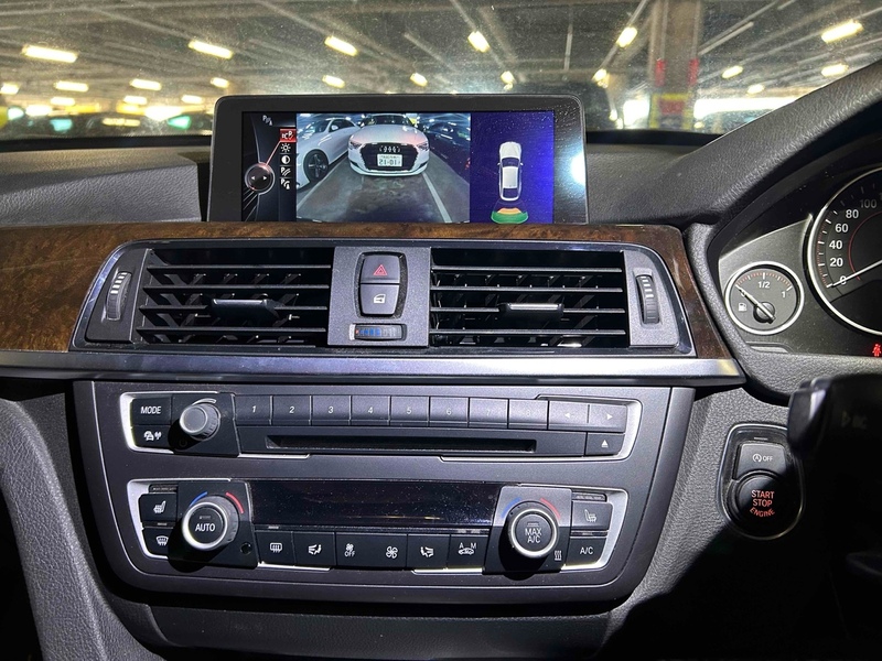 BMW 3 Series 320I - U11569