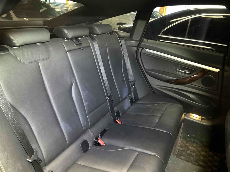 BMW 3 Series 320I - U11569