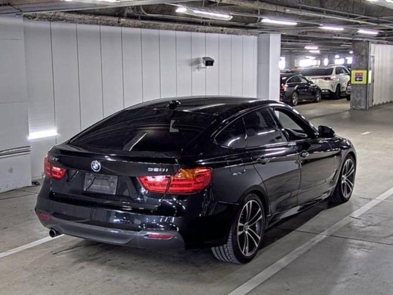 BMW 3 Series 320I - U11569