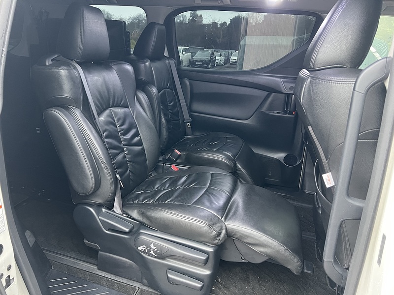 Toyota Alphard 2.5S A Package - U11570