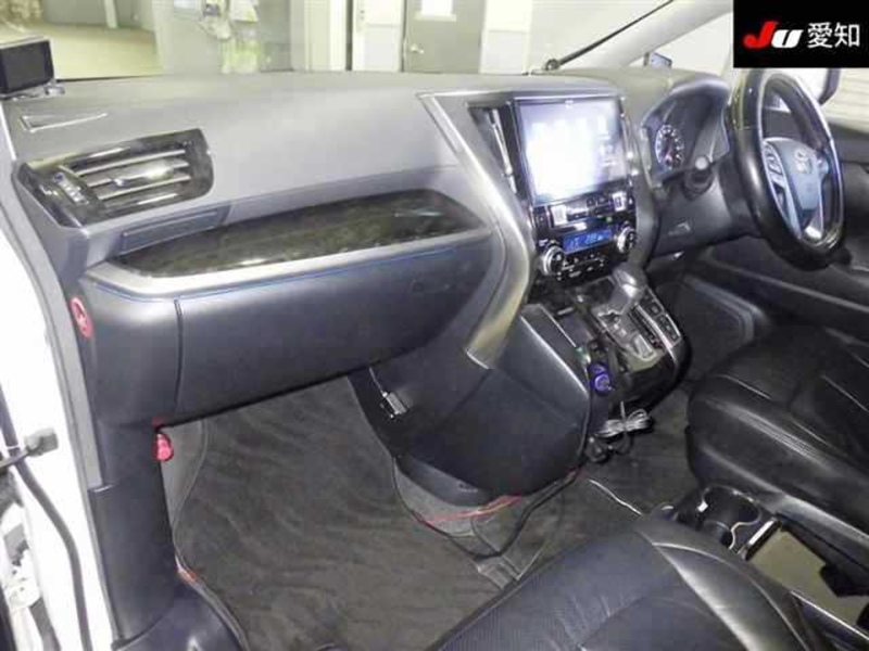 Toyota Alphard 2.5S A Package - U11570
