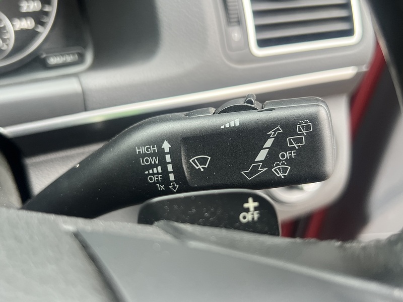 Volkswagen Touran Se Tsi - U11572