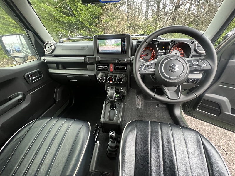 Suzuki Jimny Sierra 4WD JC - U11573