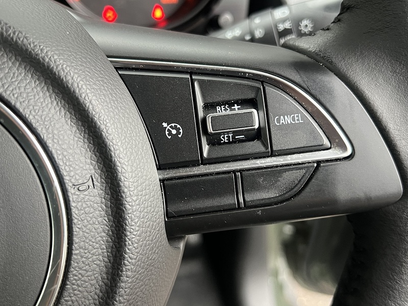 Suzuki Jimny Sierra 4WD JC - U11573