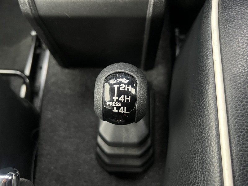 Suzuki Jimny Sierra 4WD JC - U11573