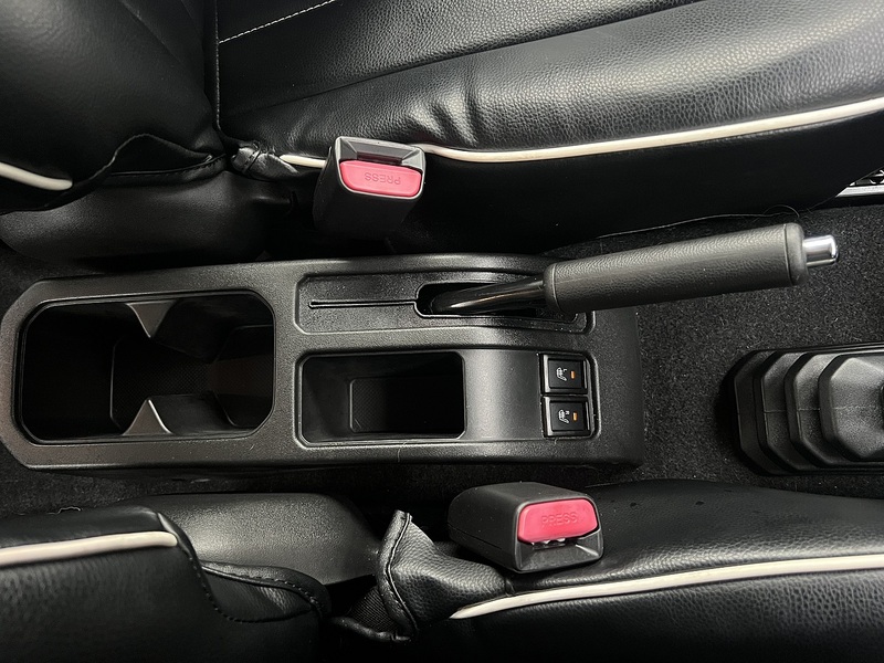 Suzuki Jimny Sierra 4WD JC - U11573